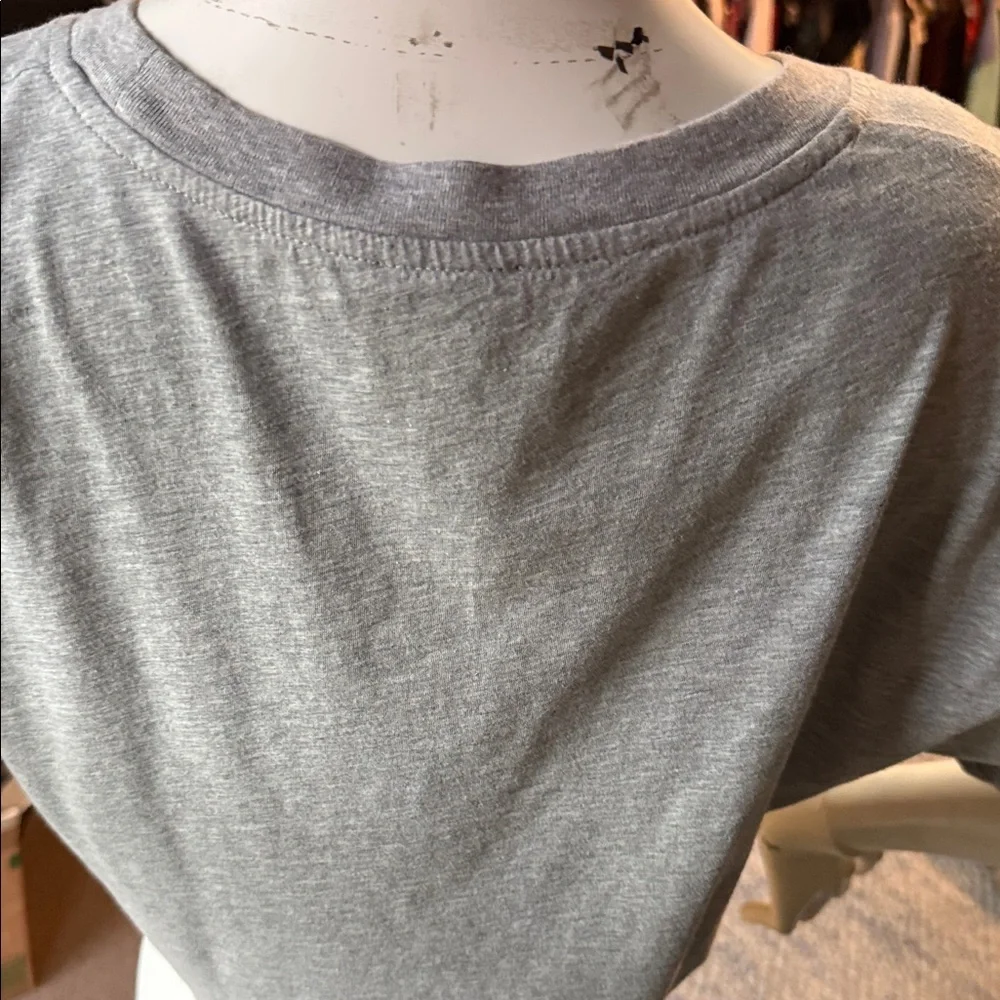 NWOT MCQ By Alexander McQueen Tee w velvet lettering - Picture 4 of 6